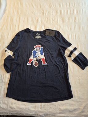 Let Loose women's XL blue 3/4 sleeve shirt features the "Pat Patriot" logo, NWT
